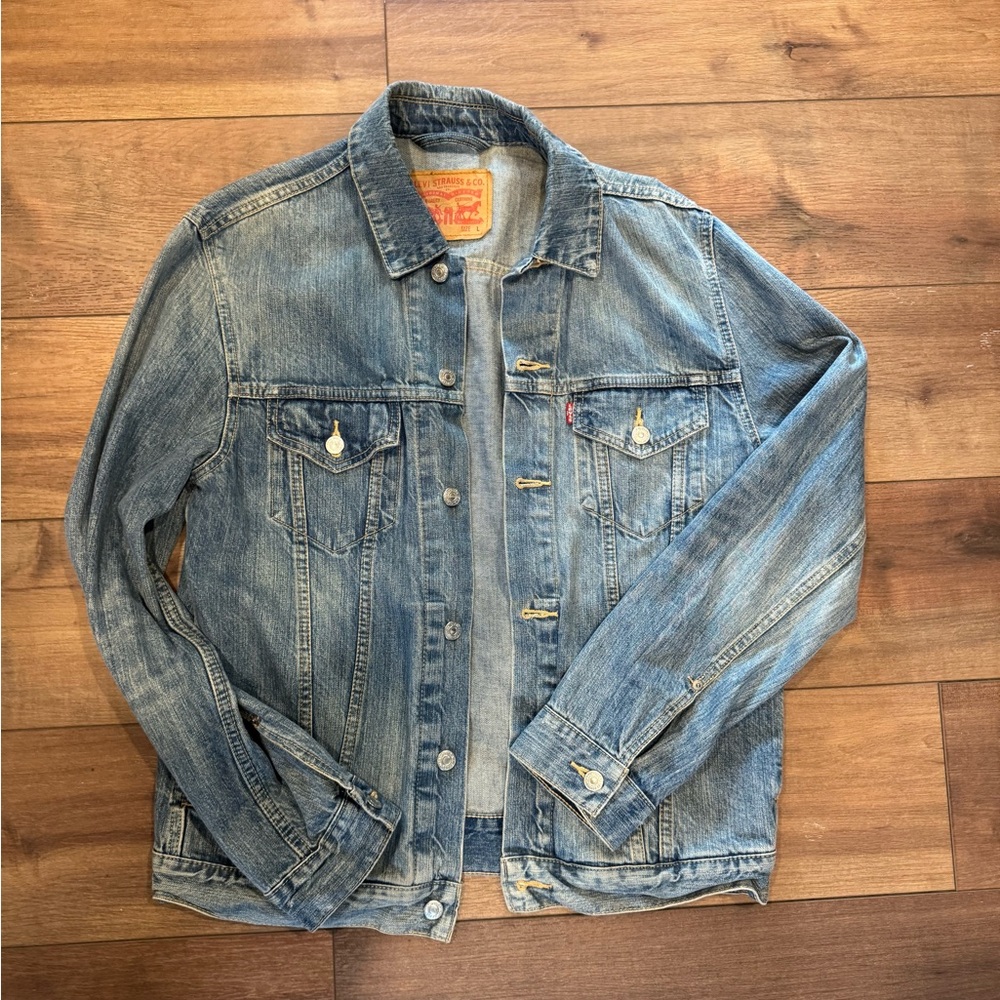 Levi's Men's Light Blue Denim Jacket
